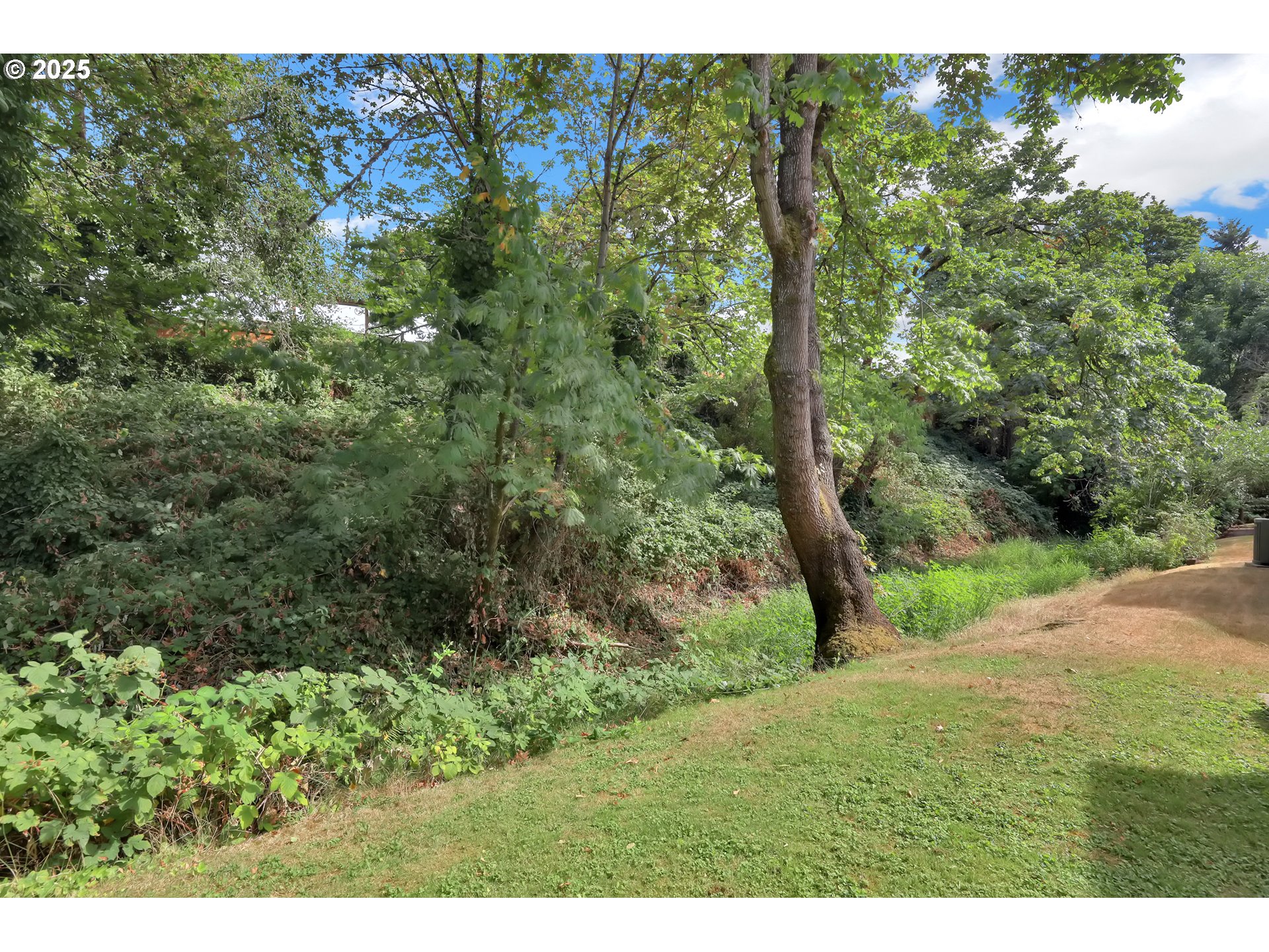 1475 Green Acres Road, Unit 10 Eugene, OR 97408 - Photo 31 of 34 Gallery Image 31