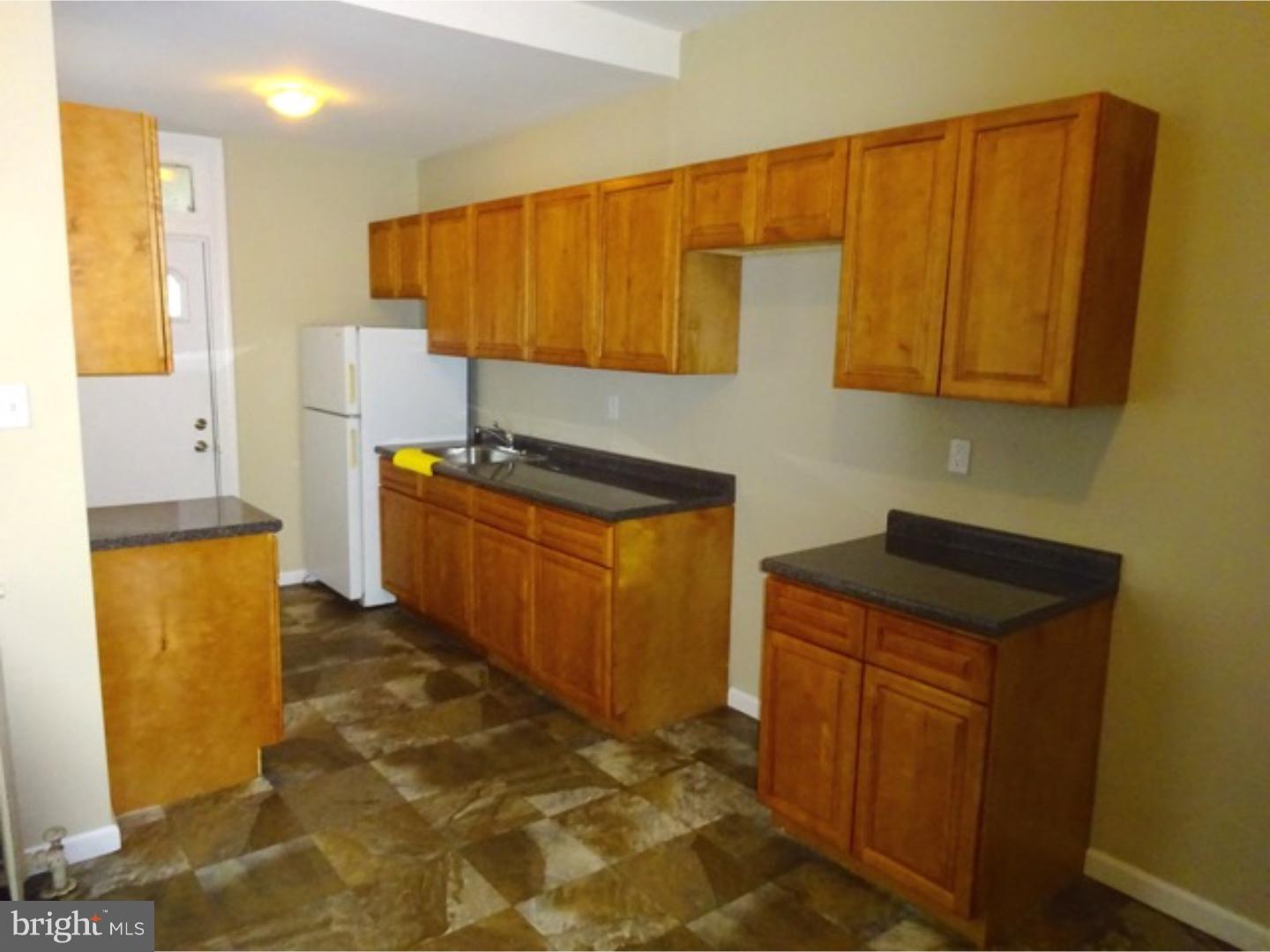 1007 Perry Street Reading, PA 19604 - Photo 6 of 15 Gallery Image 6