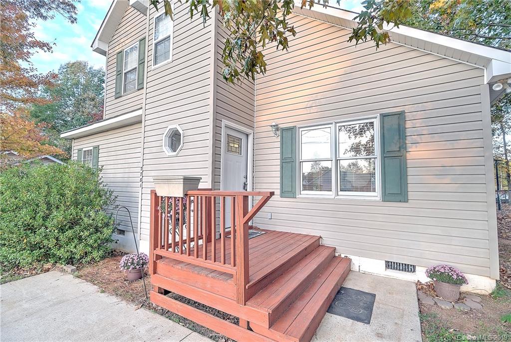 7781 Red Robin Trail Denver, NC 28037 - Photo 2 of 18