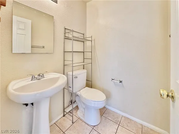 $2,160 | 8632 Shady Pines Drive, Las Vegas, NV 89143