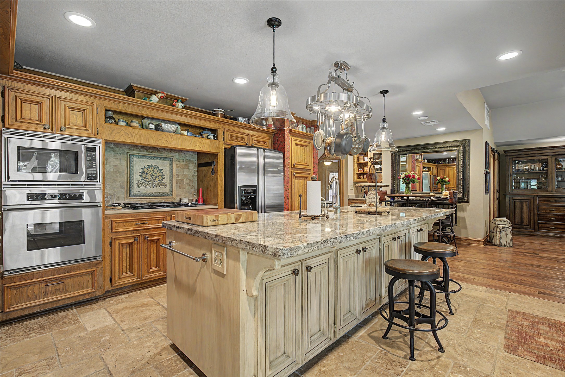 11 Holly Tree Lane Spring, TX 77373 - Photo 11 of 42 Gallery Image 11