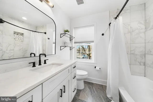 $715,000 | 6707 Washington Boulevard, Unit D, Arlington, VA 22205