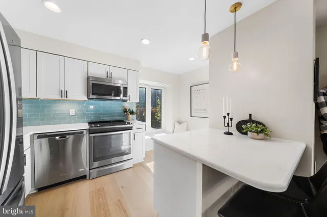 $715,000 | 6707 Washington Boulevard, Unit D, Arlington, VA 22205