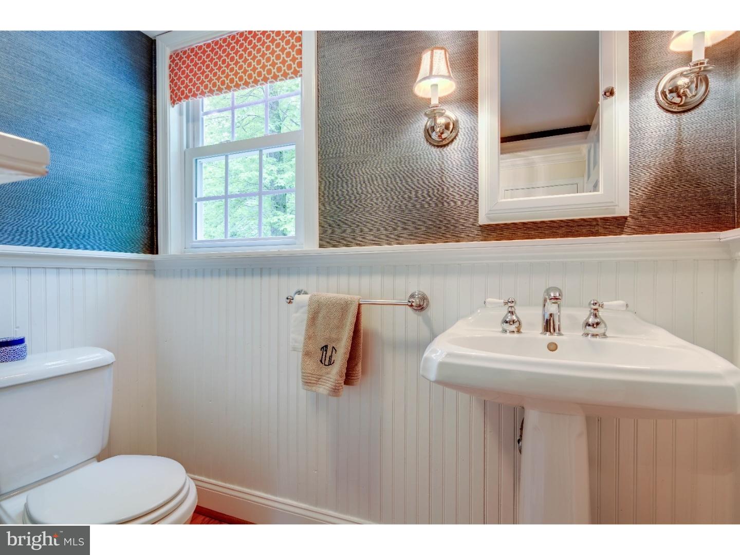 90 Oakford Road Wayne, PA 19087 - Photo 13 of 25 Half Bath