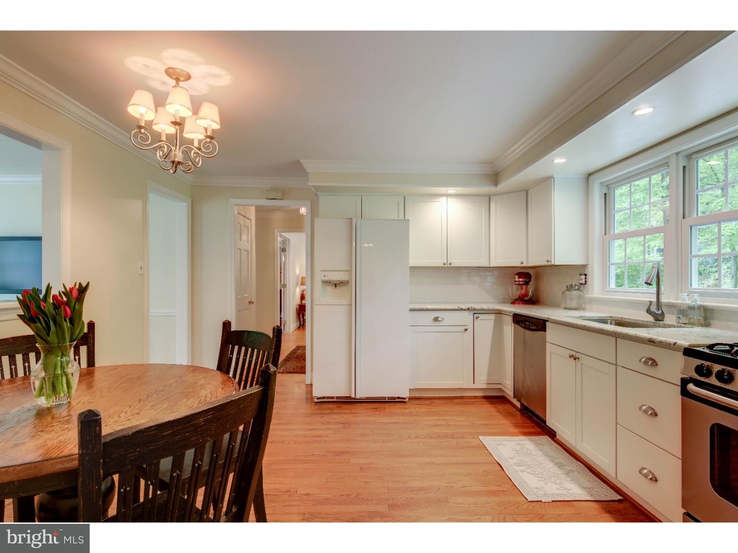 90 Oakford Road Wayne, PA 19087 - Photo 10 of 25 Kitchen