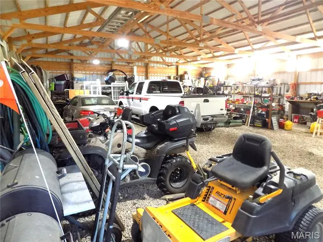 $450,000 | 13452 Private Drive, Rolla, MO 65401