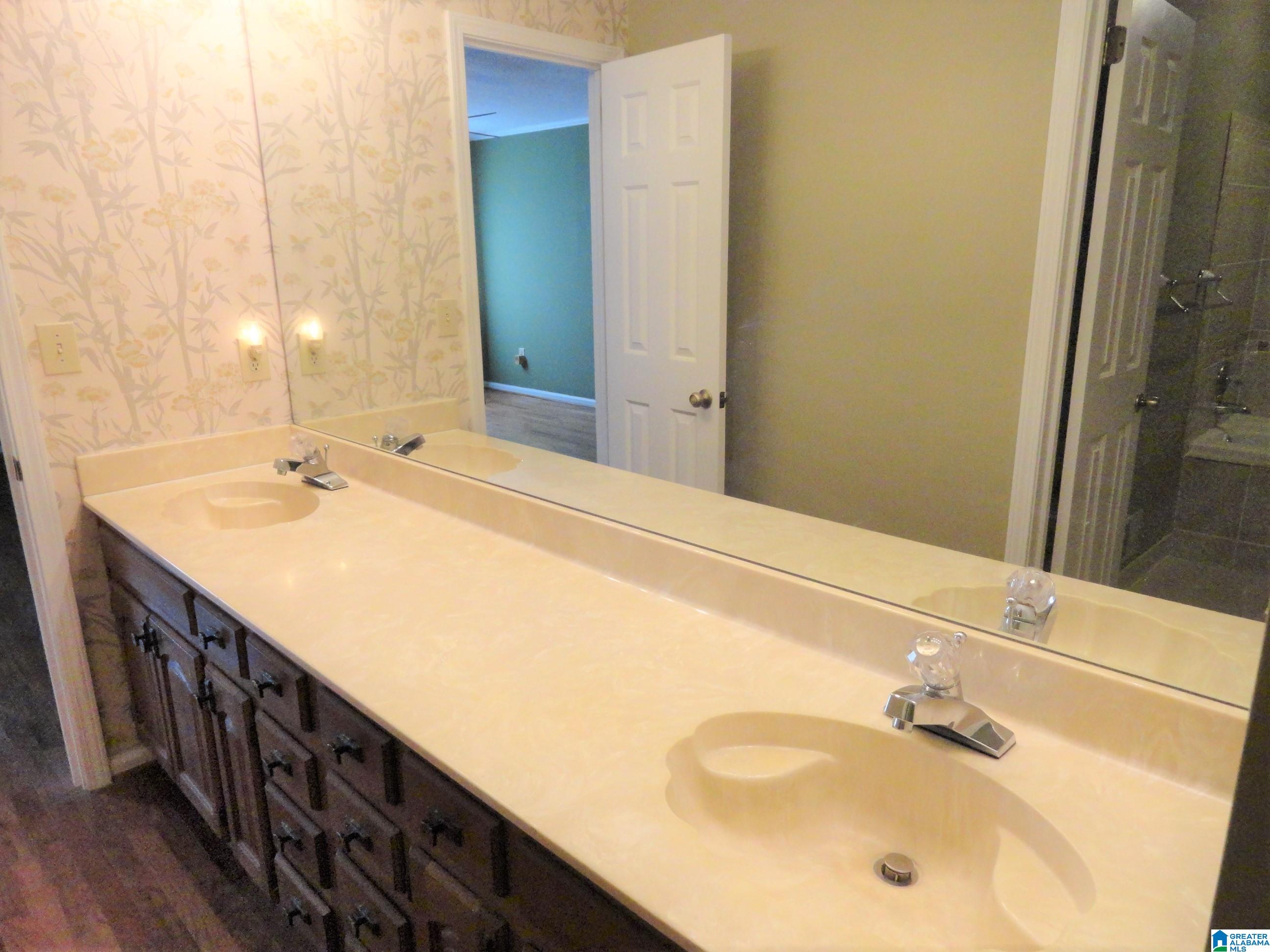 808 Oak Ridge Drive Birmingham, AL 35214 - Photo 14 of 27