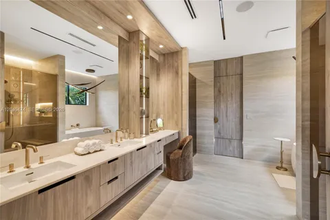 $4,700,000 | 1008 Northeast 114th Street, Biscayne Park, FL 33161