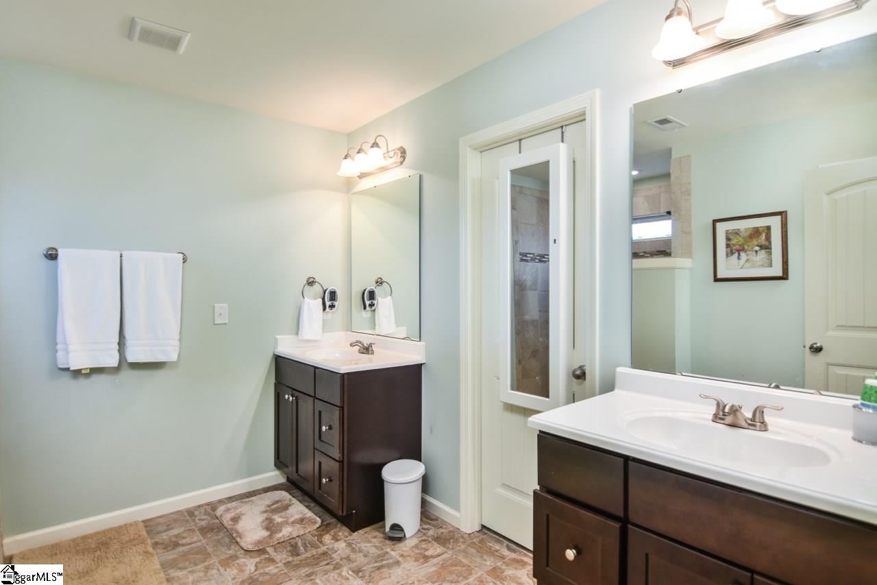 325 Catterick Way Fountain Inn, SC 29644 - Photo 16 of 30 Gallery Image 16