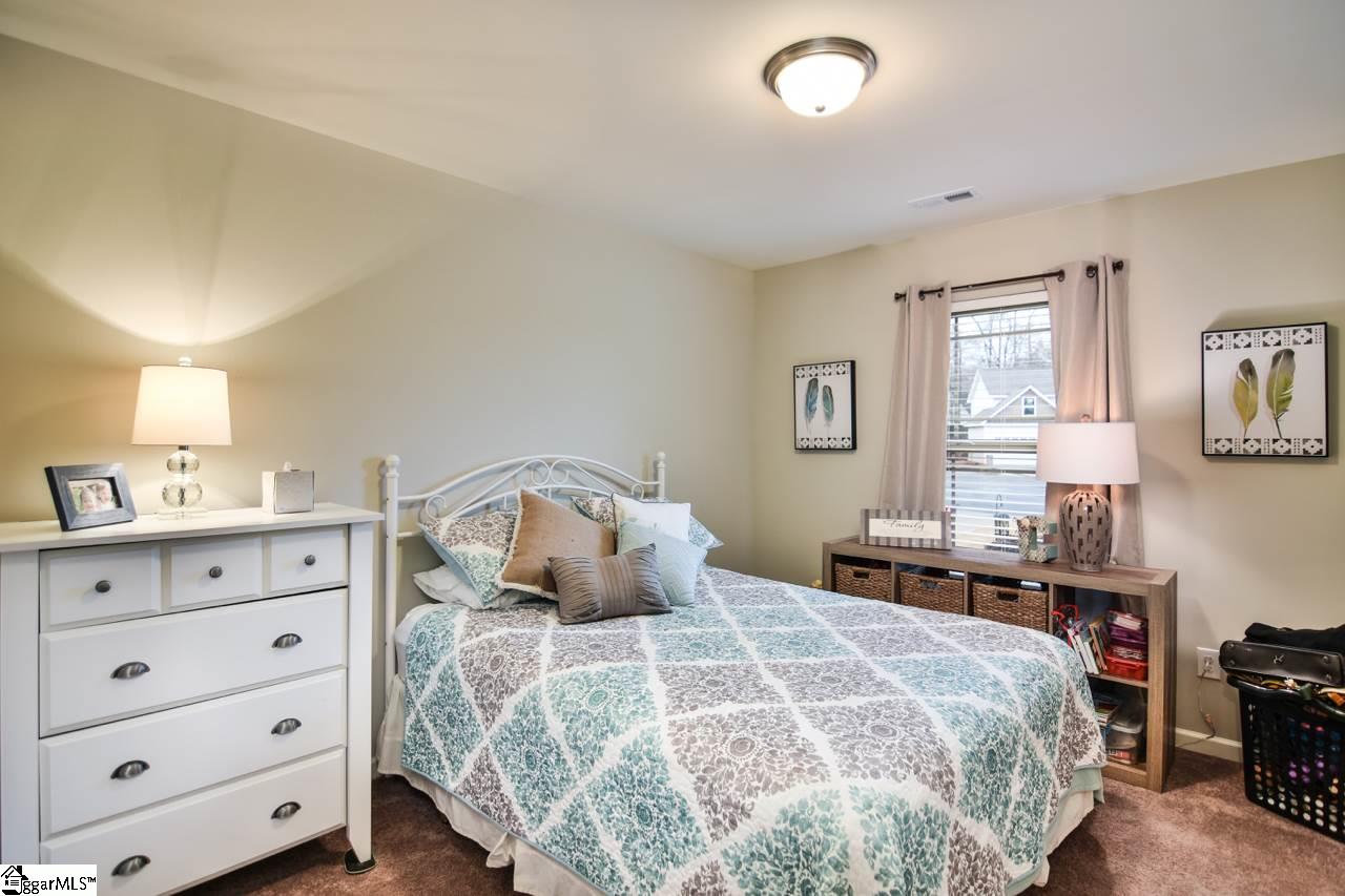 325 Catterick Way Fountain Inn, SC 29644 - Photo 18 of 30 Gallery Image 18