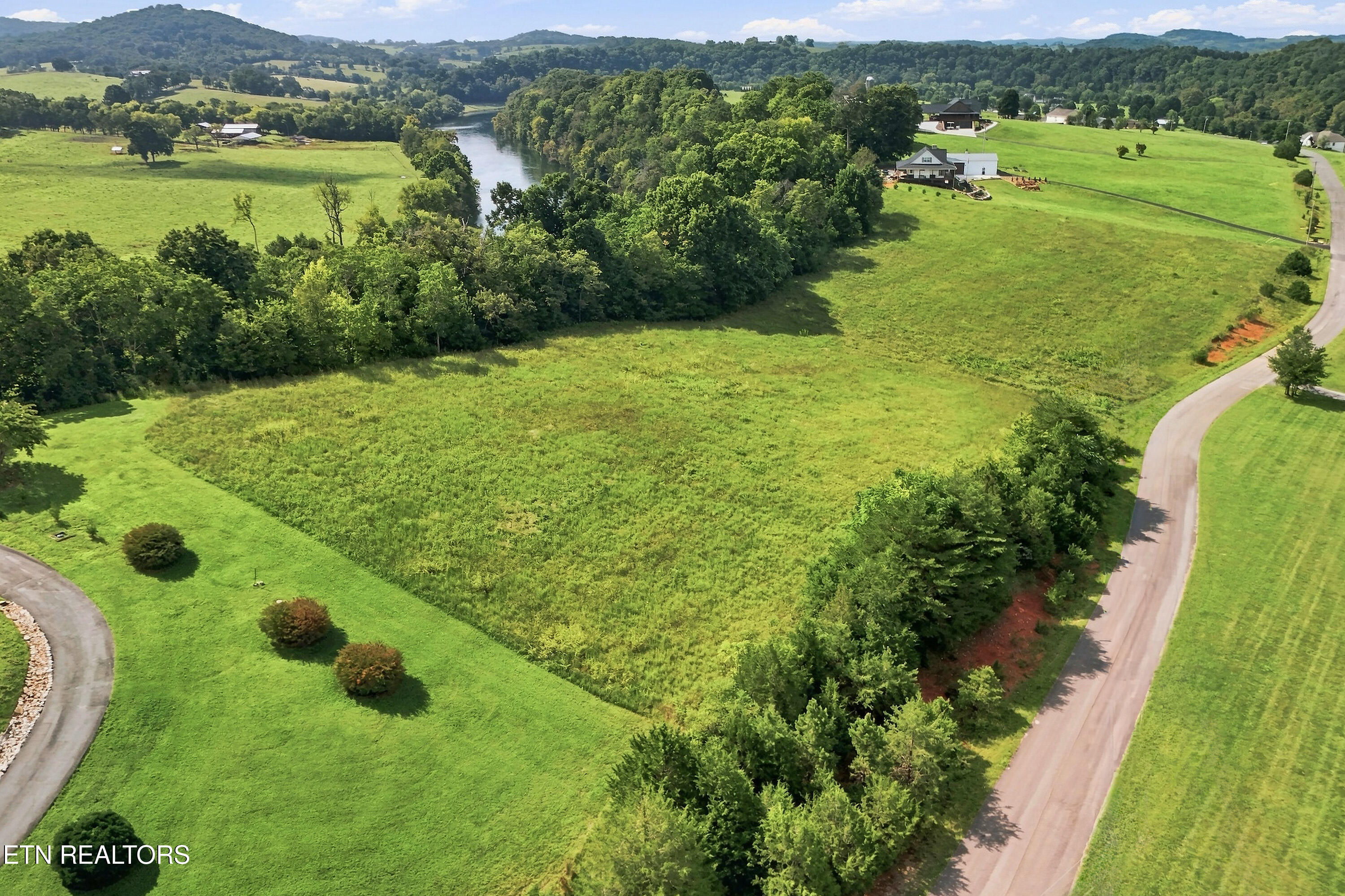 Tbd Holston River Drive Rutledge, TN 37861 - Photo 11 of 19 11_lot43_011