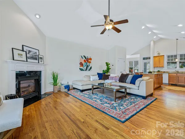 $675,000 | 1 Craftsman Circle, Asheville, NC 28805