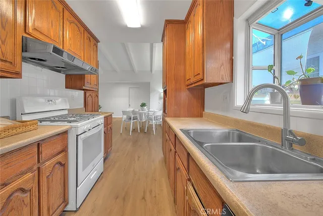 $689,000 | 1435 West Rosewood Court, Ontario, CA 91762