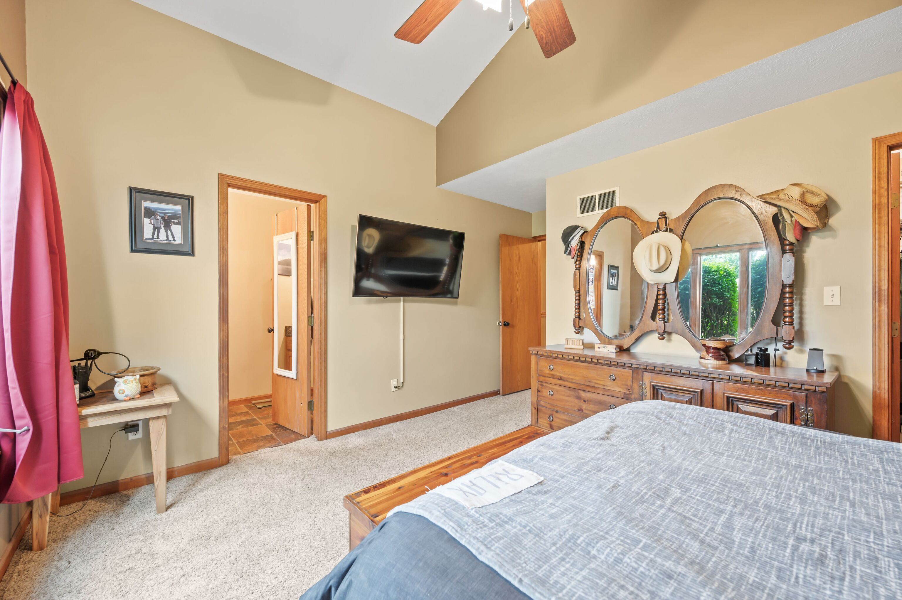 2898 Fox Ridge Circle Columbus, IN 47203 - Photo 16 of 39