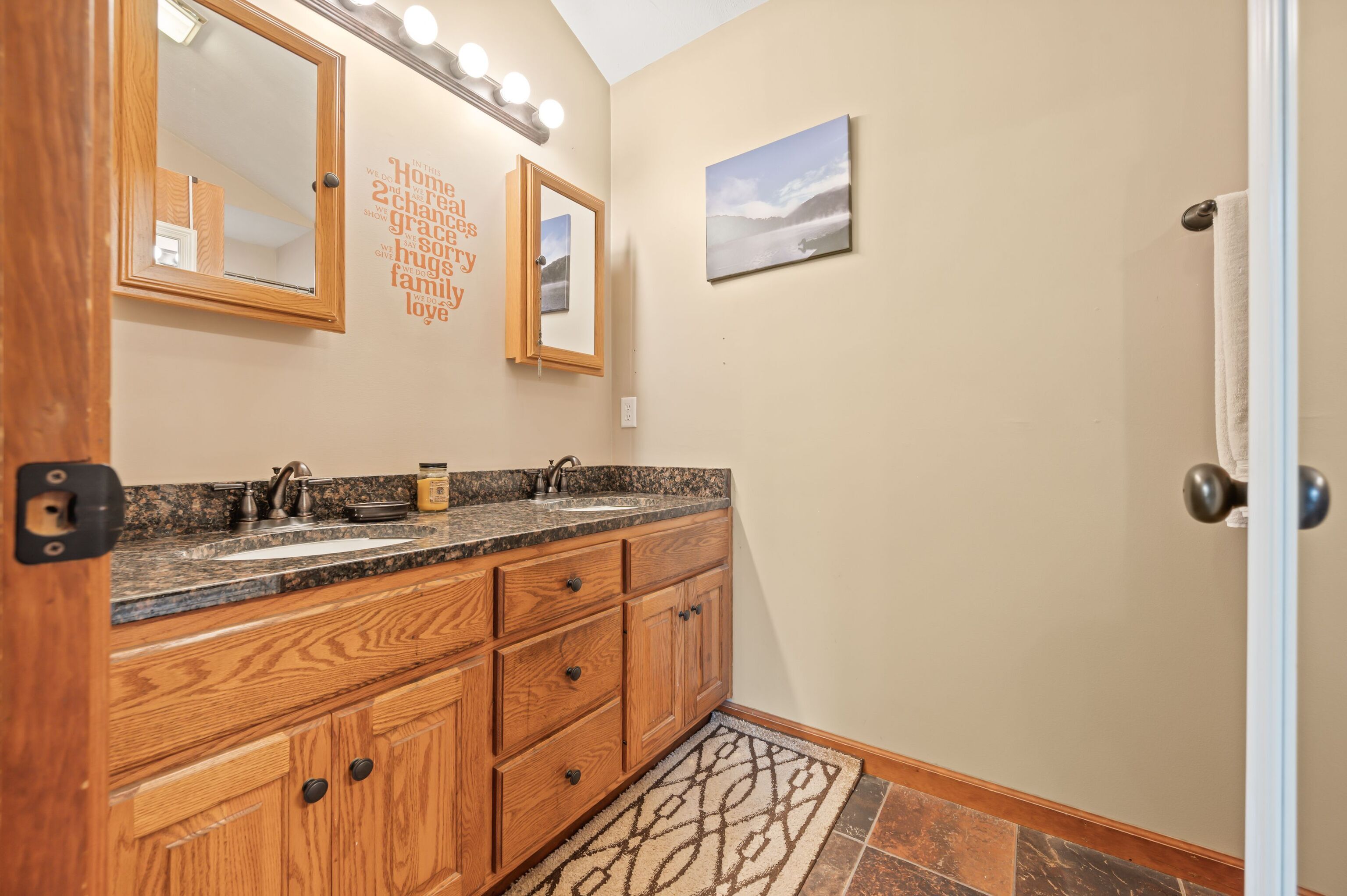 2898 Fox Ridge Circle Columbus, IN 47203 - Photo 18 of 39