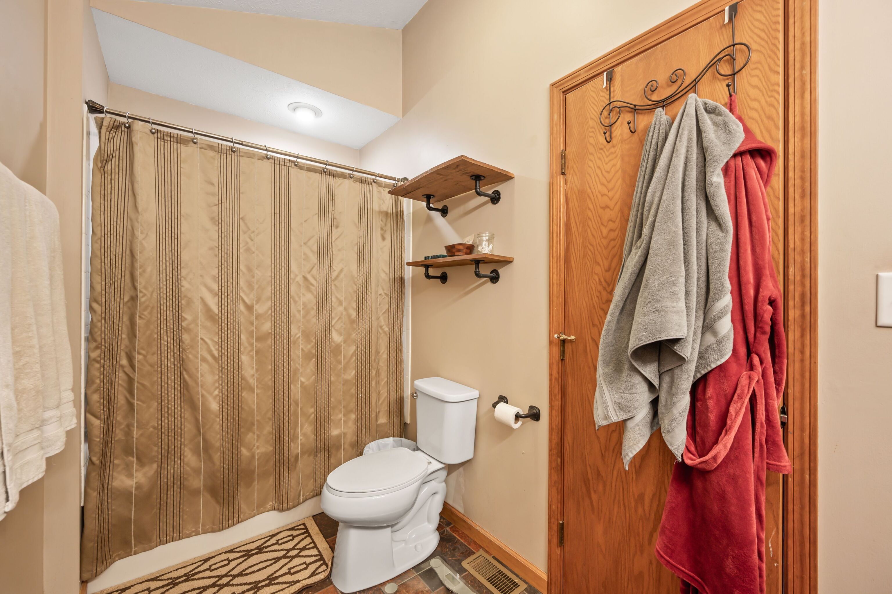 2898 Fox Ridge Circle Columbus, IN 47203 - Photo 20 of 39