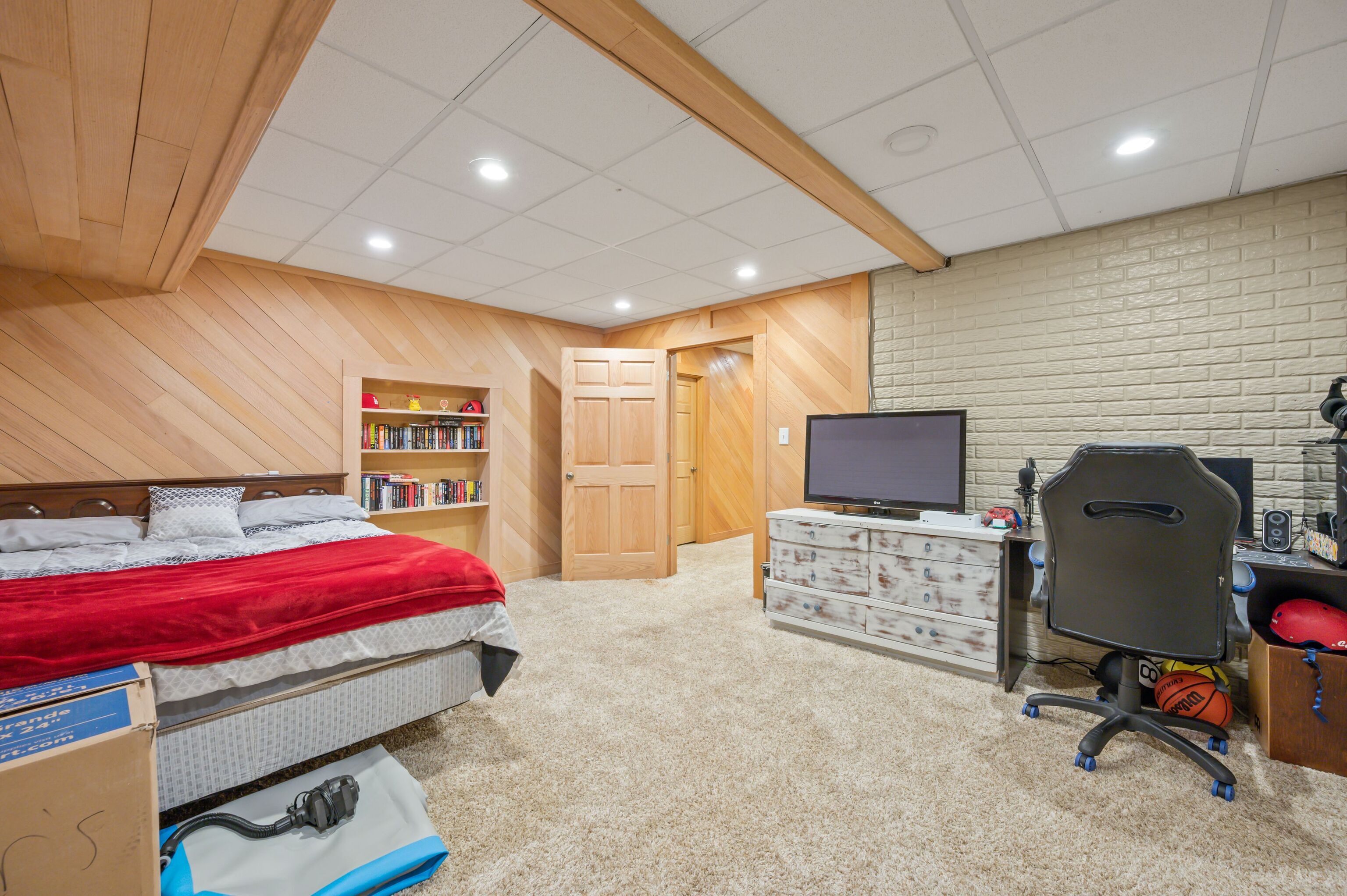 2898 Fox Ridge Circle Columbus, IN 47203 - Photo 32 of 39