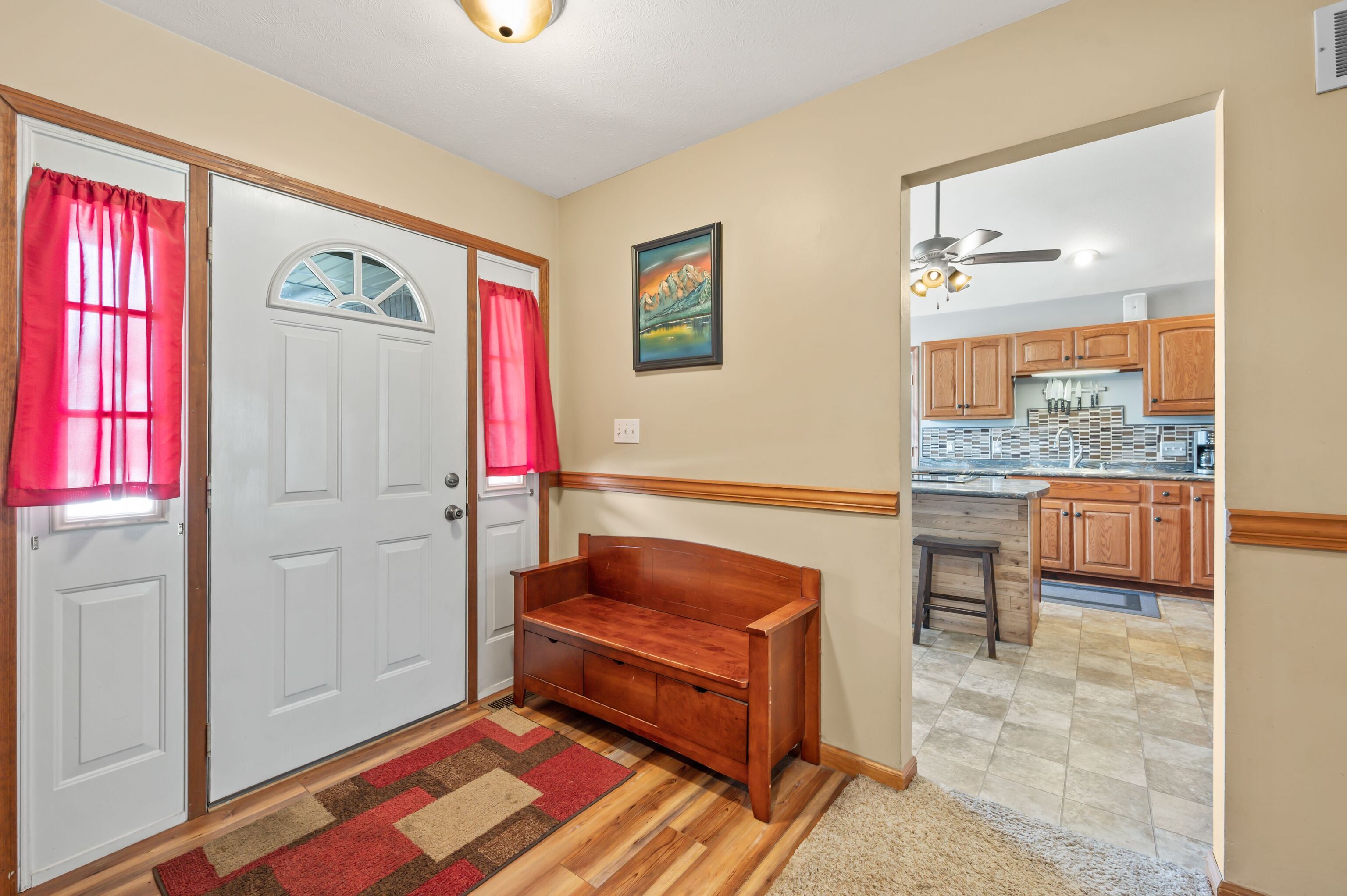 2898 Fox Ridge Circle Columbus, IN 47203 - Photo 6 of 39