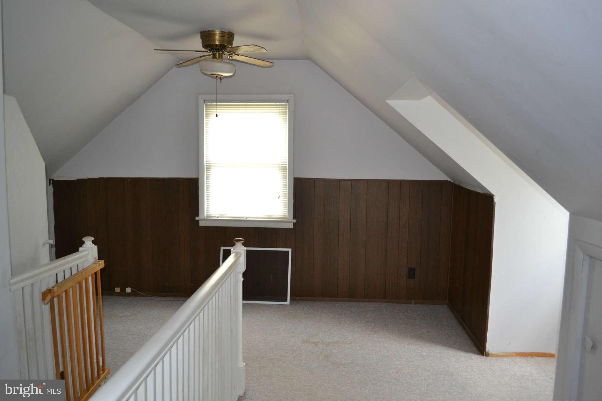 1612 Moffet Road Silver Spring, MD 20903 - Photo 15 of 24 Study - upper level
