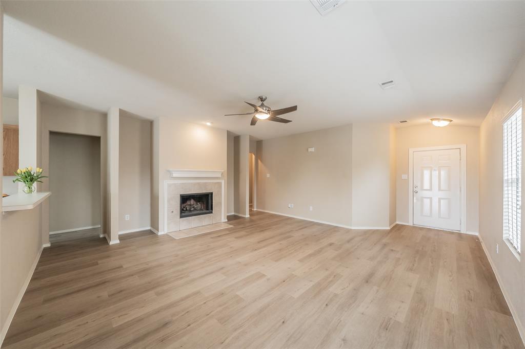 629 Chalk Knoll Road Fort Worth, TX 76108 - Photo 4 of 40