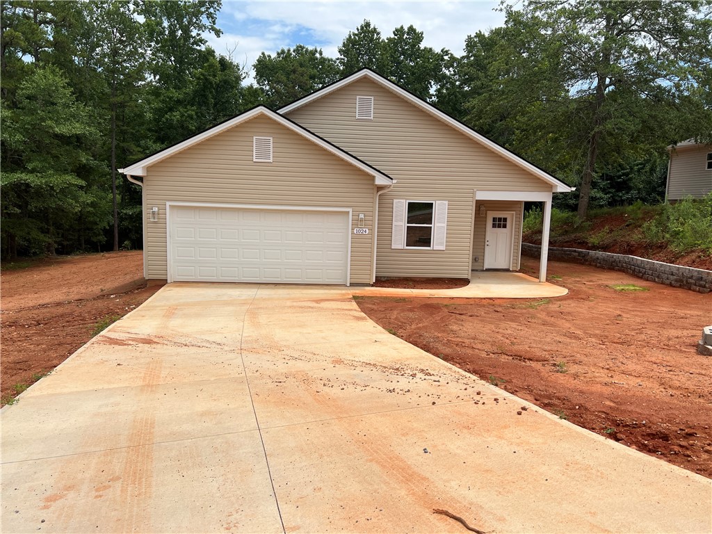 1024 Blumefield Road Anderson, SC 29625 - Photo 1 of 22 Gallery Image 1