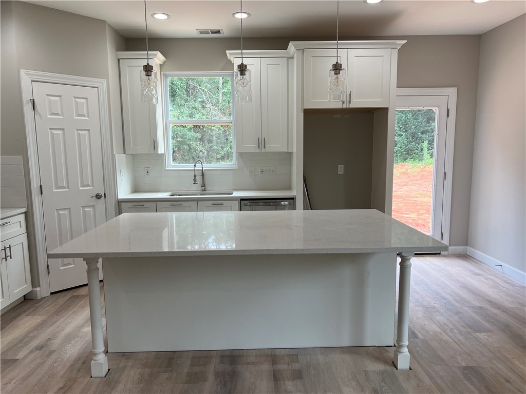 1024 Blumefield Road Anderson, SC 29625 - Photo 5 of 22 Gallery Image 5