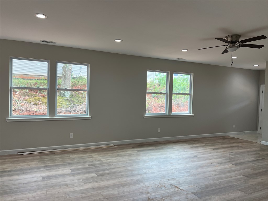 1024 Blumefield Road Anderson, SC 29625 - Photo 7 of 22 Gallery Image 7