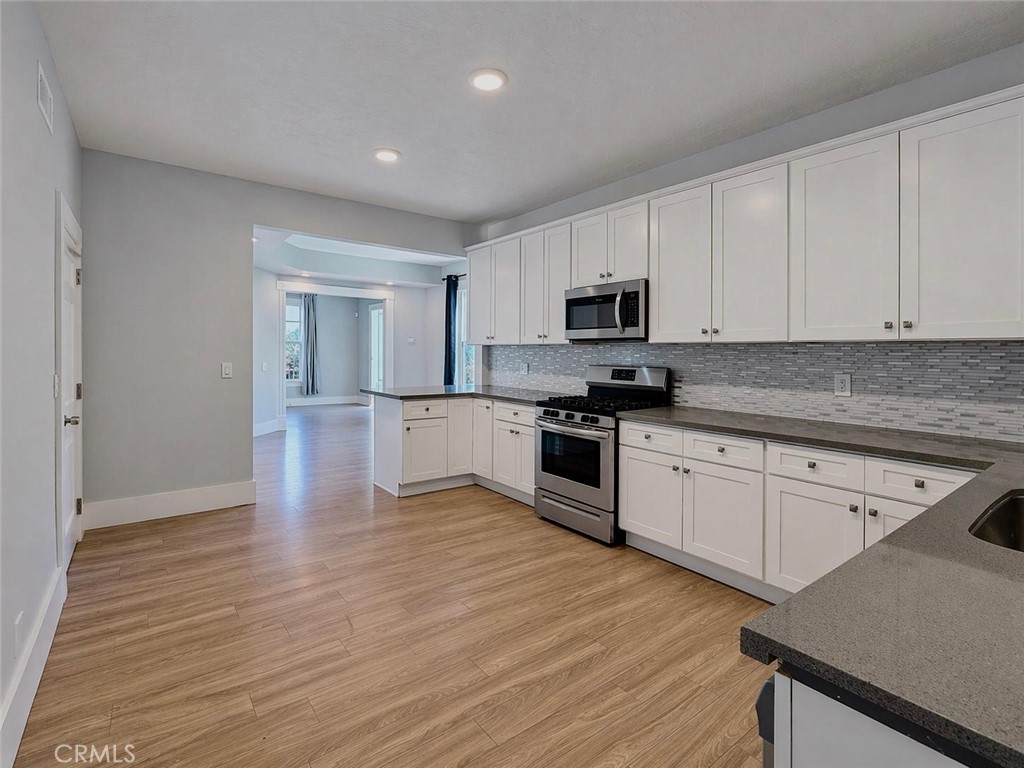 2942 Denton Street Riverside, CA 92507 - Photo 5 of 19