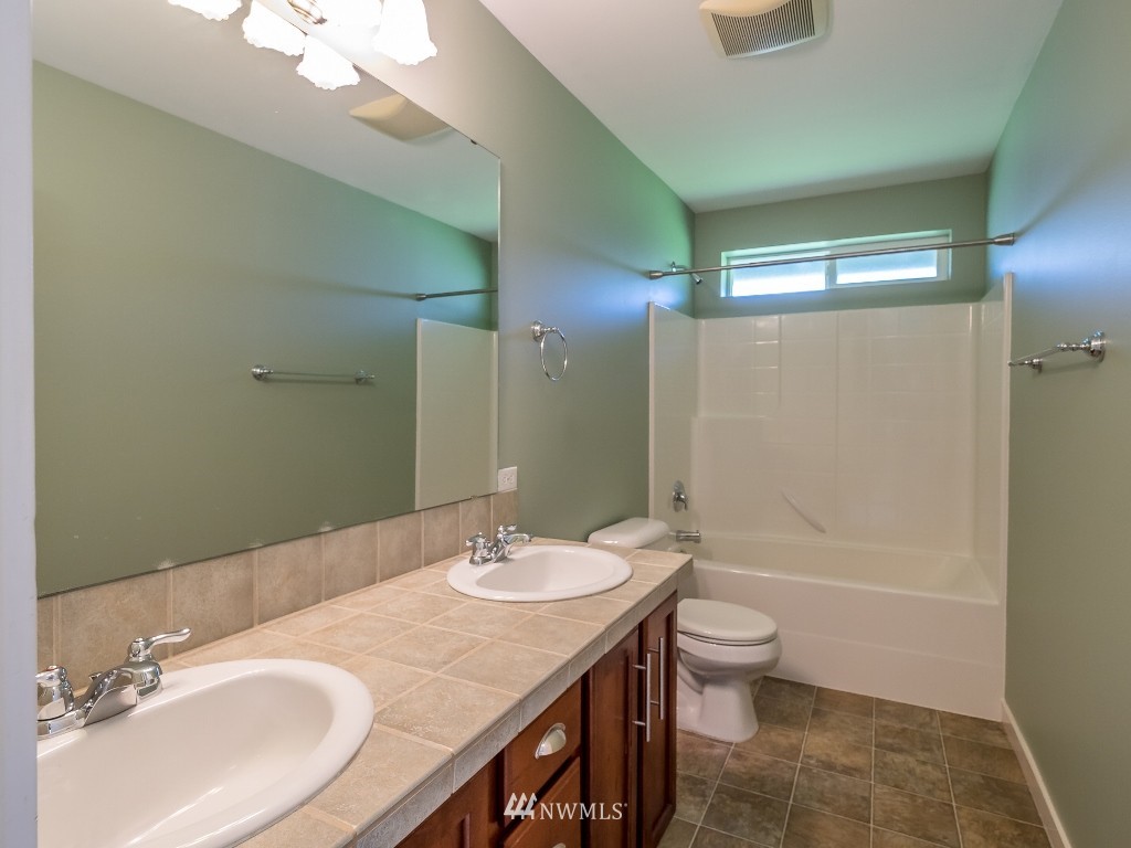 4210 219th Street Southeast Bothell, WA 98021 - Photo 13 of 23