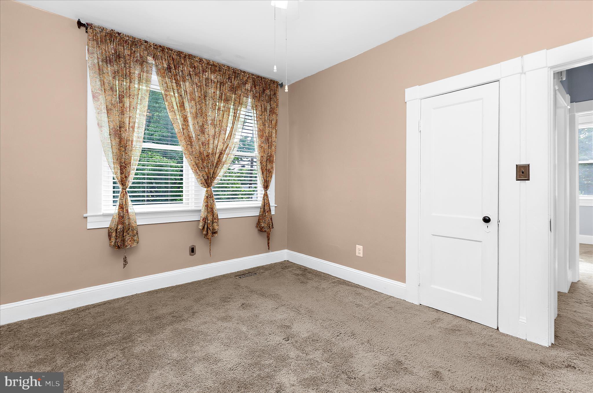 40 Hampton Road Linthicum Heights, MD 21090 - Photo 21 of 44
