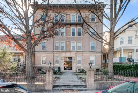 $425,000 | 219 T Street Northeast, Unit 404, Washington, DC 20002