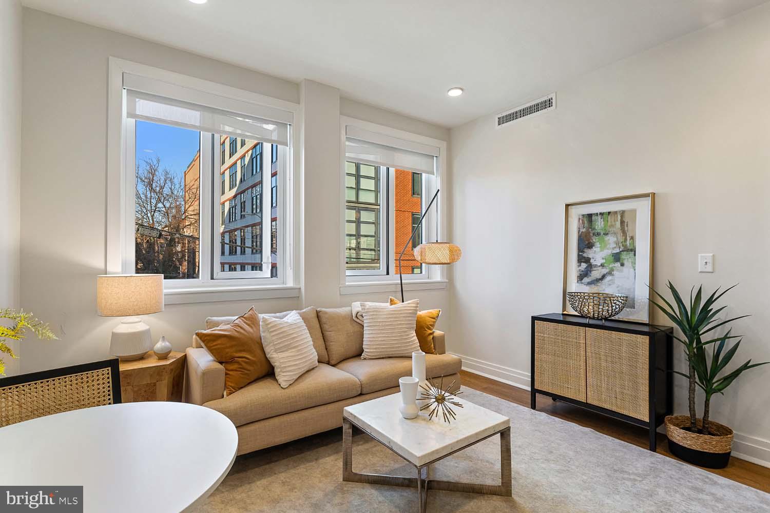 923 V Street Northwest, Unit 202 Washington, DC 20001 - Photo 14 of 34