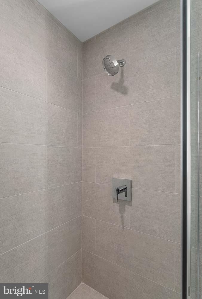 923 V Street Northwest, Unit 202 Washington, DC 20001 - Photo 21 of 34