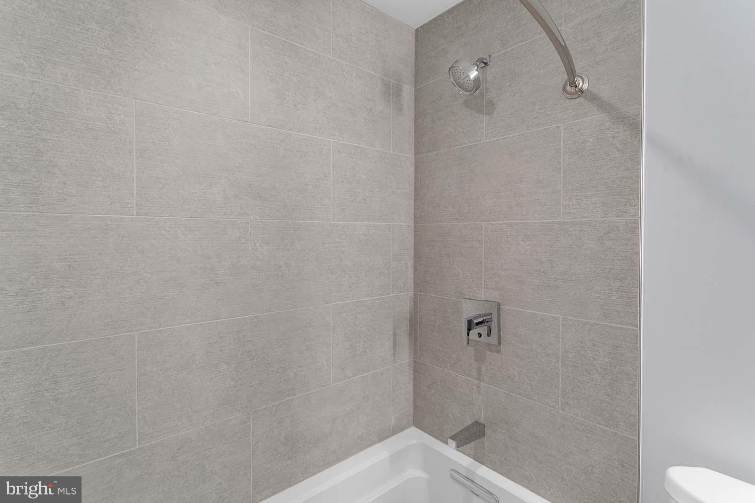 923 V Street Northwest, Unit 202 Washington, DC 20001 - Photo 26 of 34