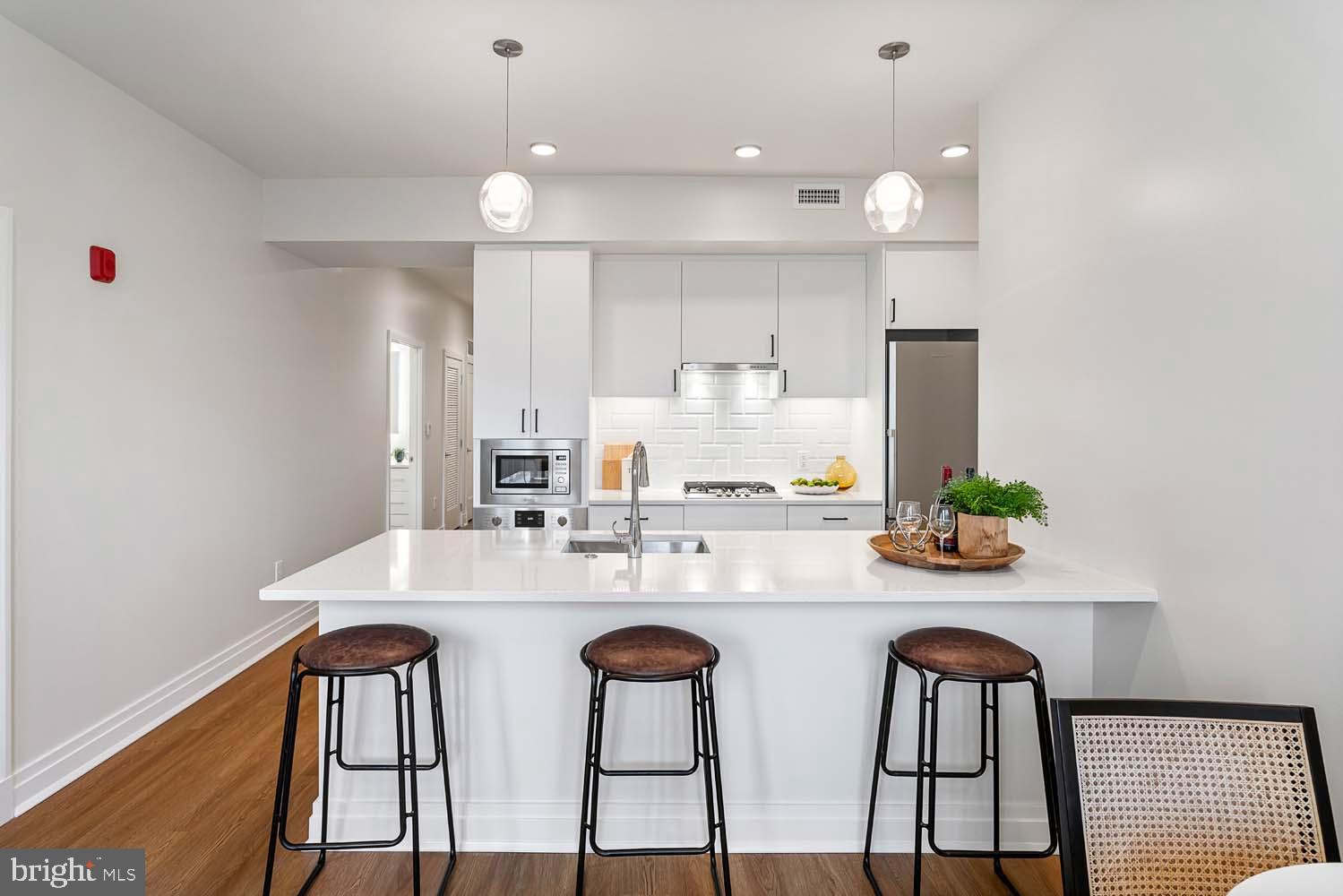 923 V Street Northwest, Unit 202 Washington, DC 20001 - Photo 6 of 34