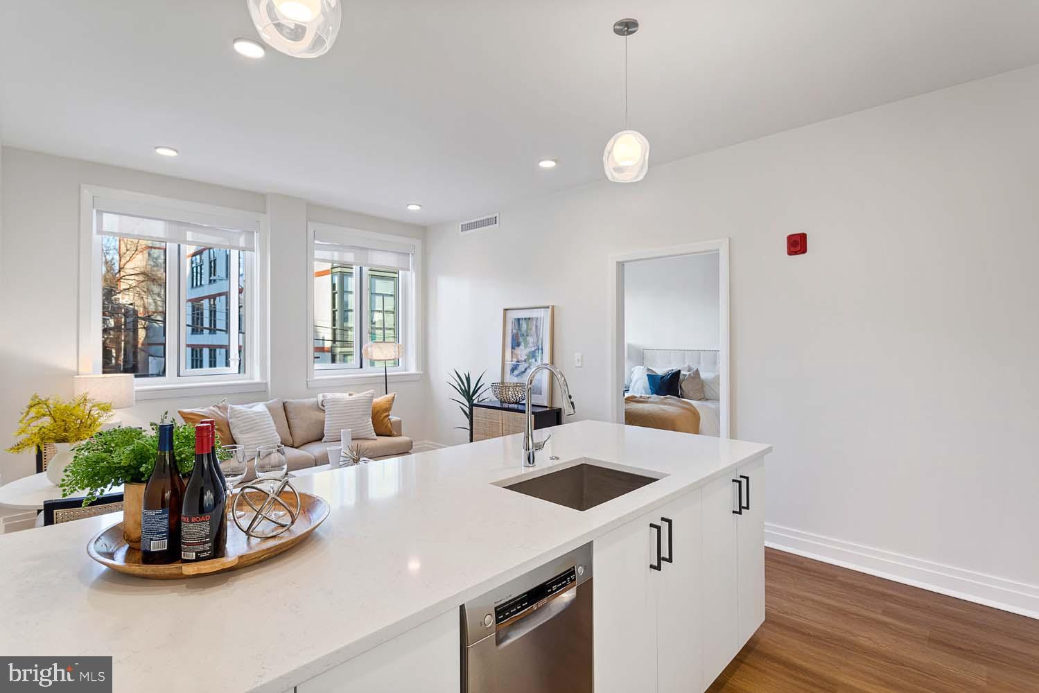 923 V Street Northwest, Unit 202 Washington, DC 20001 - Photo 7 of 34