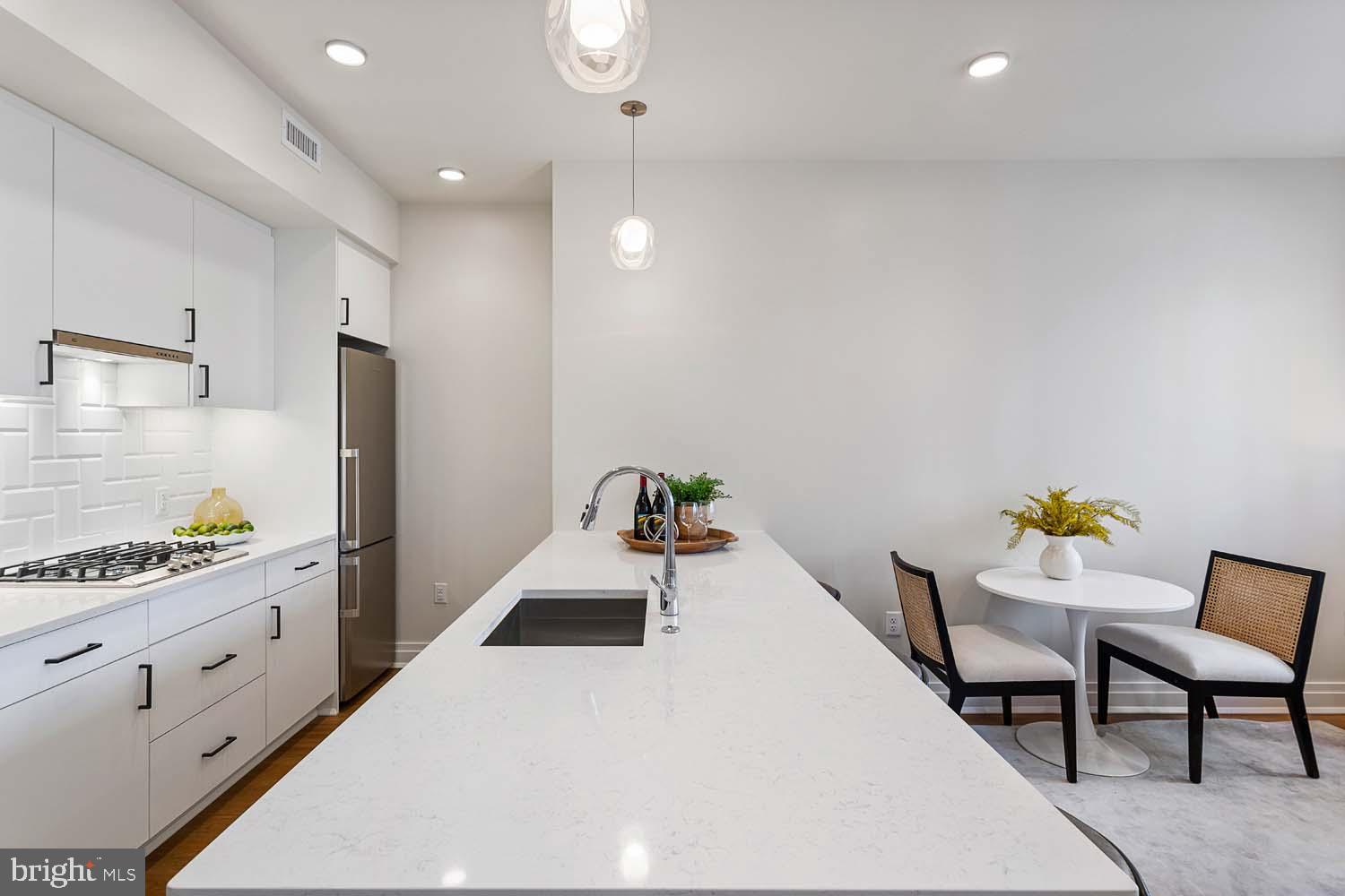 923 V Street Northwest, Unit 202 Washington, DC 20001 - Photo 10 of 34