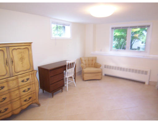 119 Ridgewood Road Milton, MA 02186 - Photo 12 of 19