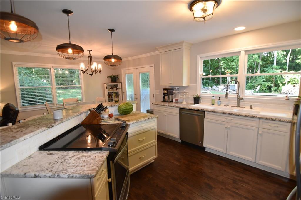 3319 Green Tree Road Thomasville, NC 27360 - Photo 10 of 24 Gallery Image 10