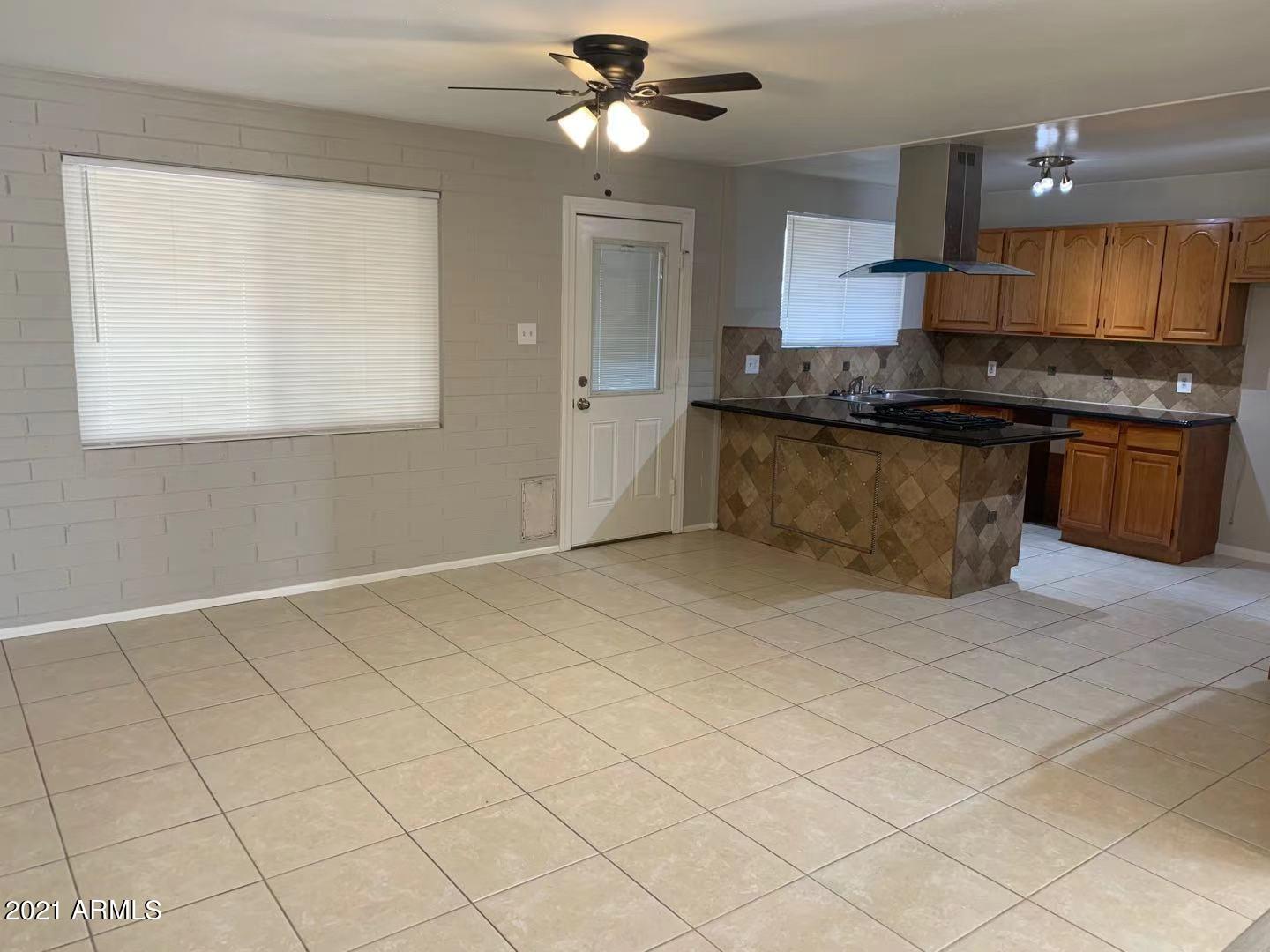 5050 West Osborn Road Phoenix, AZ 85031 - Photo 5 of 28 Family and Kitchen