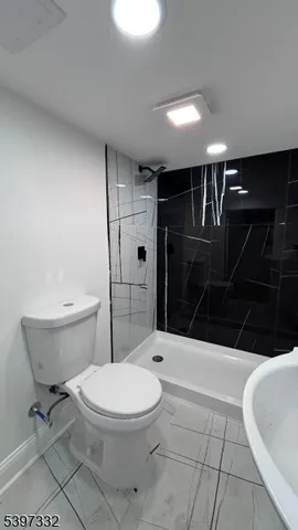 $2,700 | 48 North York Street, Unit 1F, Paterson, NJ 07524