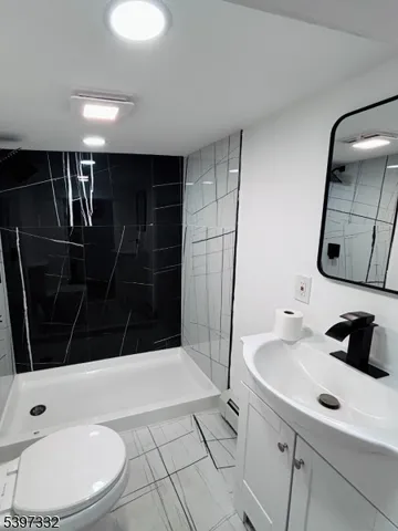 $2,700 | 48 North York Street, Unit 1F, Paterson, NJ 07524