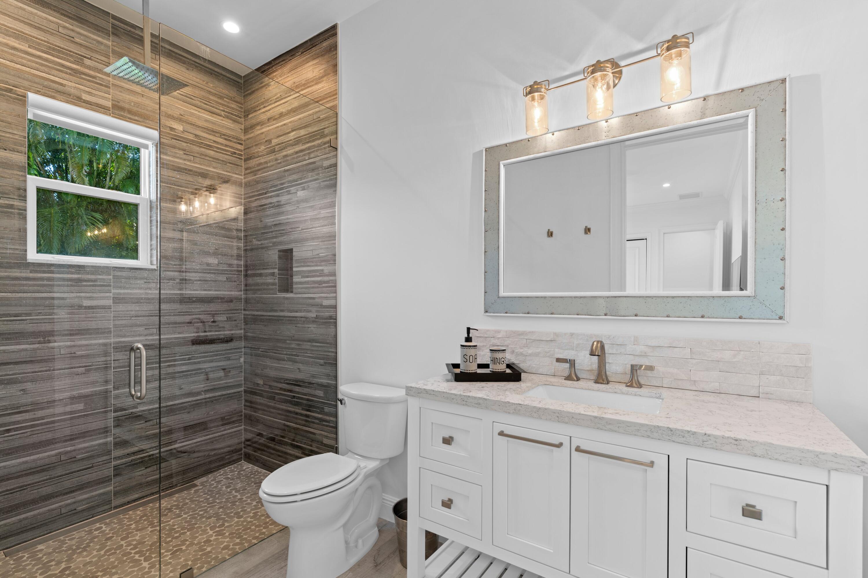 5502 Hibiscus Road Jupiter, FL 33458 - Photo 12 of 15 4th Bathroom