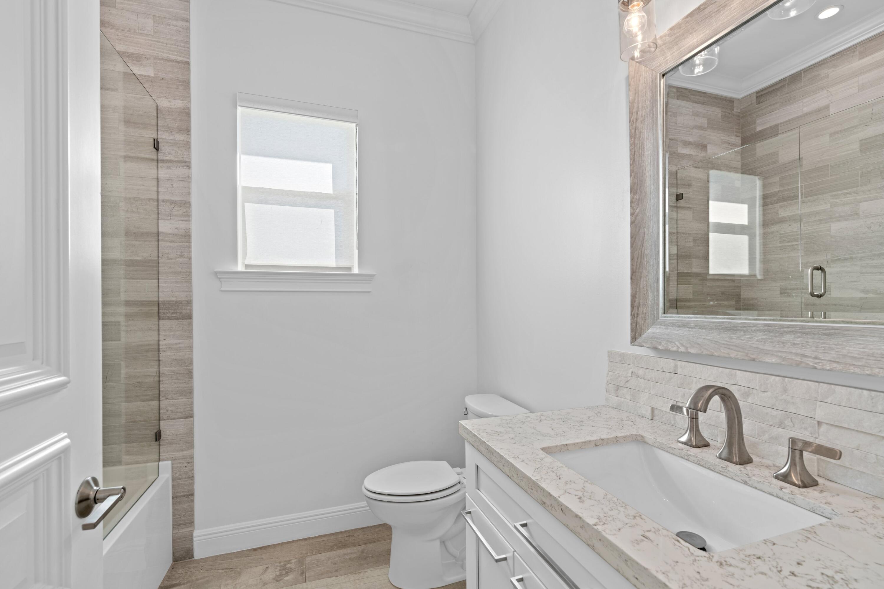 5502 Hibiscus Road Jupiter, FL 33458 - Photo 10 of 15 3rd Bathroom