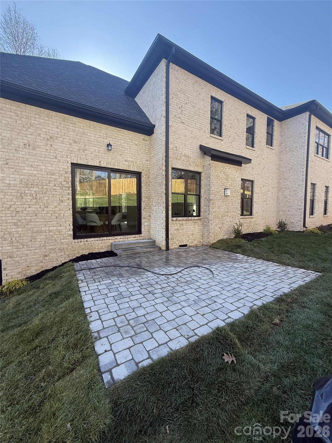 6811 Burlwood Road Charlotte, NC 28211 - Photo 43 of 43 a view of a backyard of the house