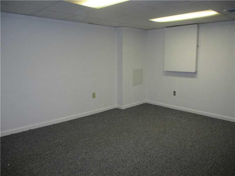 574 River Ridge Road Liberty, PA 15133 - Photo 21 of 25 Family Room.