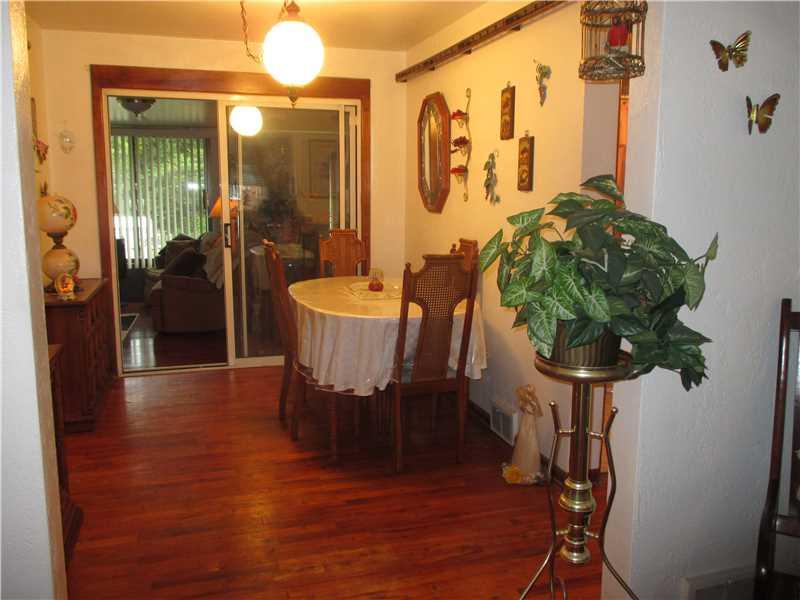 574 River Ridge Road Liberty, PA 15133 - Photo 5 of 25 Dining Room.