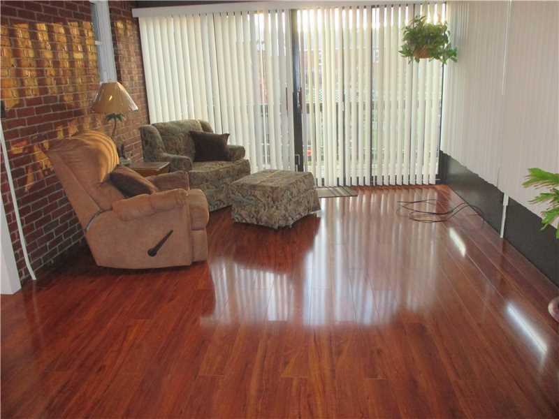 574 River Ridge Road Liberty, PA 15133 - Photo 8 of 25 Family Room.