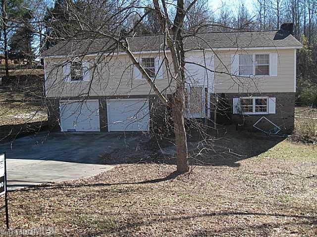 208 Hamilton Road Lexington, NC 27295 - Photo 1 of 7 Exterior Front.