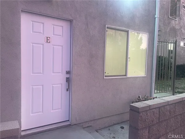 $2,000 | 1206 East Harvard Street, Unit E, Glendale, CA 91205